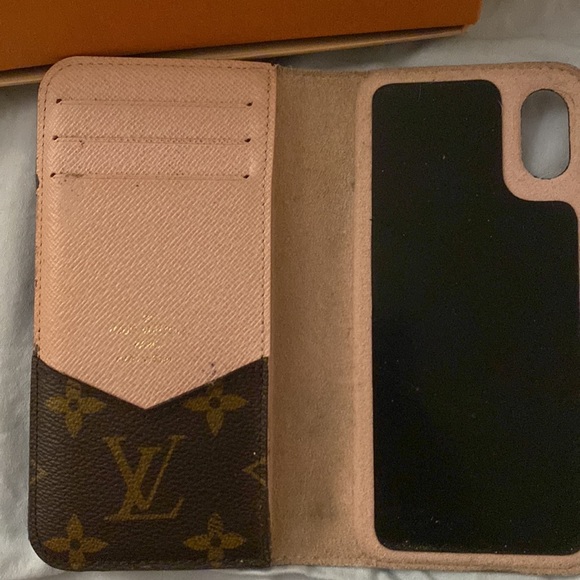 🎉🎉Genuine Louis Vuitton XR phone case **Authentic leather**🎉🎉 - Picture 3 of 7